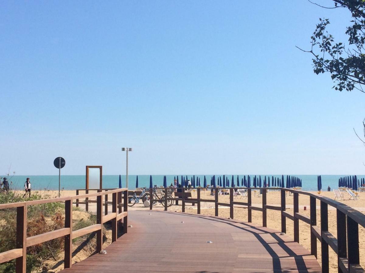 Isola Clara - Appartamenti Bibione Extérieur photo